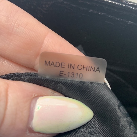 Michael Michael Kors Jet Set tote in black - Picture 8 of 8